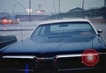 Standbild Wasser auf der Straße Rapid City South Dakota USA, 1972, aus Sekunde 49 historischem Filmmaterial Videoclip 65675052499