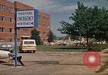 Standbild Volunteer worker Rapid City South Dakota USA, 1972, aus Sekunde 11 historischem Filmmaterial Videoclip 65675052501