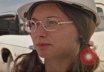 Standbild Volunteer worker Rapid City South Dakota USA, 1972, aus Sekunde 14 historischem Filmmaterial Videoclip 65675052501