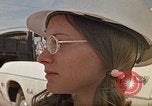 Standbild Volunteer worker Rapid City South Dakota USA, 1972, aus Sekunde 19 historischem Filmmaterial Videoclip 65675052501