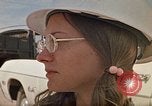 Standbild Volunteer worker Rapid City South Dakota USA, 1972, aus Sekunde 20 historischem Filmmaterial Videoclip 65675052501