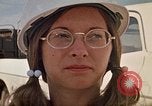 Standbild Volunteer worker Rapid City South Dakota USA, 1972, aus Sekunde 24 historischem Filmmaterial Videoclip 65675052501