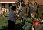Standbild Volunteer worker Rapid City South Dakota USA, 1972, aus Sekunde 26 historischem Filmmaterial Videoclip 65675052501