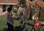 Standbild Volunteer worker Rapid City South Dakota USA, 1972, aus Sekunde 32 historischem Filmmaterial Videoclip 65675052501