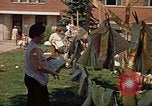 Standbild Volunteer worker Rapid City South Dakota USA, 1972, aus Sekunde 34 historischem Filmmaterial Videoclip 65675052501