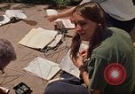 Standbild Volunteer worker Rapid City South Dakota USA, 1972, aus Sekunde 51 historischem Filmmaterial Videoclip 65675052501
