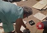Standbild Volunteer worker Rapid City South Dakota USA, 1972, aus Sekunde 55 historischem Filmmaterial Videoclip 65675052501