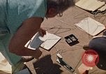 Standbild Volunteer worker Rapid City South Dakota USA, 1972, aus Sekunde 57 historischem Filmmaterial Videoclip 65675052501