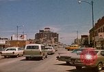 Immagine di Traffico Rapid City South Dakota USA, 1972, secondo 15 filmato di repertorio 65675052504