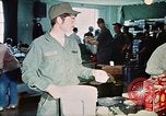 Standbild Flutopfer Rapid City South Dakota USA, 1972, aus Sekunde 26 historischem Filmmaterial Videoclip 65675052508