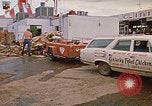Image Kentucky Fried Chicken employés Rapid City South Dakota USA, 1972, de la seconde 9 séquences d'archives historiques vidéo 65675052522