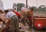 Image Kentucky Fried Chicken employés Rapid City South Dakota USA, 1972, de la seconde 26 séquences d'archives historiques vidéo 65675052522