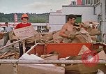 Image Kentucky Fried Chicken employés Rapid City South Dakota USA, 1972, de la seconde 42 séquences d'archives historiques vidéo 65675052522