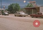Image convoi de camions de la Garde nationale Rapid City South Dakota USA, 1972, de la seconde 20 séquences d'archives historiques vidéo 65675052523