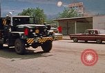 Image convoi de camions de la Garde nationale Rapid City South Dakota USA, 1972, de la seconde 22 séquences d'archives historiques vidéo 65675052523
