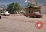 Image convoi de camions de la Garde nationale Rapid City South Dakota USA, 1972, de la seconde 26 séquences d'archives historiques vidéo 65675052523