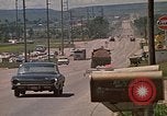 Immagine di Pulizia del proiettore Rapid City South Dakota USA, 1972, secondo 14 filmato di repertorio 65675052541