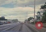 Immagine di Pulizia del proiettore Rapid City South Dakota USA, 1972, secondo 17 filmato di repertorio 65675052541