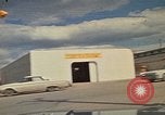 Immagine di Pulizia del proiettore Rapid City South Dakota USA, 1972, secondo 47 filmato di repertorio 65675052541