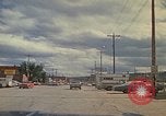 Immagine di Pulizia del proiettore Rapid City South Dakota USA, 1972, secondo 52 filmato di repertorio 65675052541