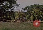 Standbild zerstörten Anhänger Home Rapid City South Dakota USA, 1972, aus Sekunde 8 historischem Filmmaterial Videoclip 65675052543
