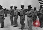 Immagine di Ufficiali di marina Wake Island Pacific Ocean, 1945, secondo 14 filmato di repertorio 65675052562