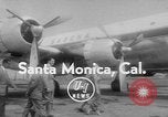 Image actrice Mamie Van Doren Santa Monica California USA, 1955, de la seconde 3 séquences d'archives historiques vidéo 65675052566