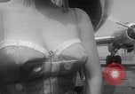 Image actrice Mamie Van Doren Santa Monica California USA, 1955, de la seconde 21 séquences d'archives historiques vidéo 65675052566