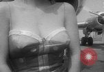 Image actrice Mamie Van Doren Santa Monica California USA, 1955, de la seconde 22 séquences d'archives historiques vidéo 65675052566