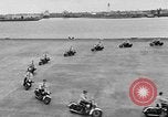 Image Oakland moto Drill Team Oakland California USA, 1955, de la seconde 22 séquences d'archives historiques vidéo 65675052569