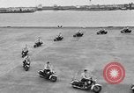 Image Oakland moto Drill Team Oakland California USA, 1955, de la seconde 23 séquences d'archives historiques vidéo 65675052569