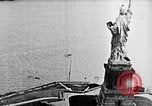 Immagine di Stati Uniti Navy Classe C dirigibili sulla Statua della Libertà New York United States USA, 1918, secondo 20 filmato di repertorio 65675052579