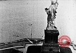 Immagine di Stati Uniti Navy Classe C dirigibili sulla Statua della Libertà New York United States USA, 1918, secondo 22 filmato di repertorio 65675052579