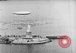 Immagine di Stati Uniti Navy Classe C dirigibili sulla Statua della Libertà New York United States USA, 1918, secondo 30 filmato di repertorio 65675052579