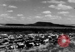 Immagine di I cowboys sul ranch United States USA, 1940, secondo 34 filmato di repertorio 65675052587