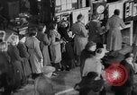 Standbild Frauen Arbeitnehmer Vereinigtes Königreich, 1942, aus Sekunde 17 historischem Filmmaterial Videoclip 65675052592