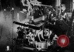 Standbild Frauen Arbeitnehmer Vereinigtes Königreich, 1942, aus Sekunde 32 historischem Filmmaterial Videoclip 65675052592
