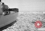 Immagine di USS Burton Island McClure stretto in Canada, 1954, secondo 26 filmato di repertorio 65675052609