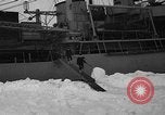 Immagine di USS Burton Island McClure stretto in Canada, 1954, secondo 39 filmato di repertorio 65675052609