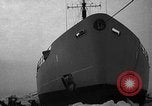 Immagine di USS Burton Island McClure stretto in Canada, 1954, secondo 51 filmato di repertorio 65675052609