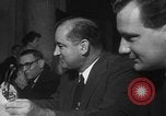 Immagine di Wisconsin il senatore Joseph McCarthy Washington DC USA, 1954, secondo 31 filmato di repertorio 65675052610
