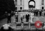 Standbild Präsident Eisenhower Genf Schweiz, 1955, aus Sekunde 10 historischem Filmmaterial Videoclip 65675052614
