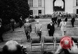Standbild Präsident Eisenhower Genf Schweiz, 1955, aus Sekunde 12 historischem Filmmaterial Videoclip 65675052614