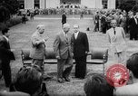 Standbild Präsident Eisenhower Genf Schweiz, 1955, aus Sekunde 20 historischem Filmmaterial Videoclip 65675052614