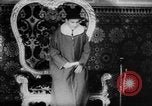 Image Sultan Mohammed ben Youssef Rabat Maroc, 1955, de la seconde 34 séquences d'archives historiques vidéo 65675052620