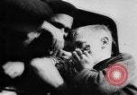 Standbild Kriegsgefangenen Österreich, 1955, aus Sekunde 35 historischem Filmmaterial Videoclip 65675052622