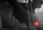 Standbild USS Nautilus SSN-571 Groton Connecticut USA, 1954, aus Sekunde 15 historischem Filmmaterial Videoclip 65675052624