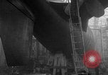 Standbild USS Nautilus SSN-571 Groton Connecticut USA, 1954, aus Sekunde 17 historischem Filmmaterial Videoclip 65675052624