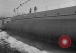 Standbild USS Nautilus SSN-571 Groton Connecticut USA, 1954, aus Sekunde 57 historischem Filmmaterial Videoclip 65675052624