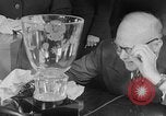 Standbild Präsident Eisenhower Washington DC White House USA, 1954, aus Sekunde 31 historischem Filmmaterial Videoclip 65675052626
